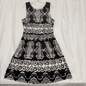 Rabbit Rabbit Rabbit Black & White Sleeveless Patterned Midi Dress